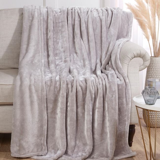 Ruane Plush Velvet Throw 150 x 200cm - Dove Grey