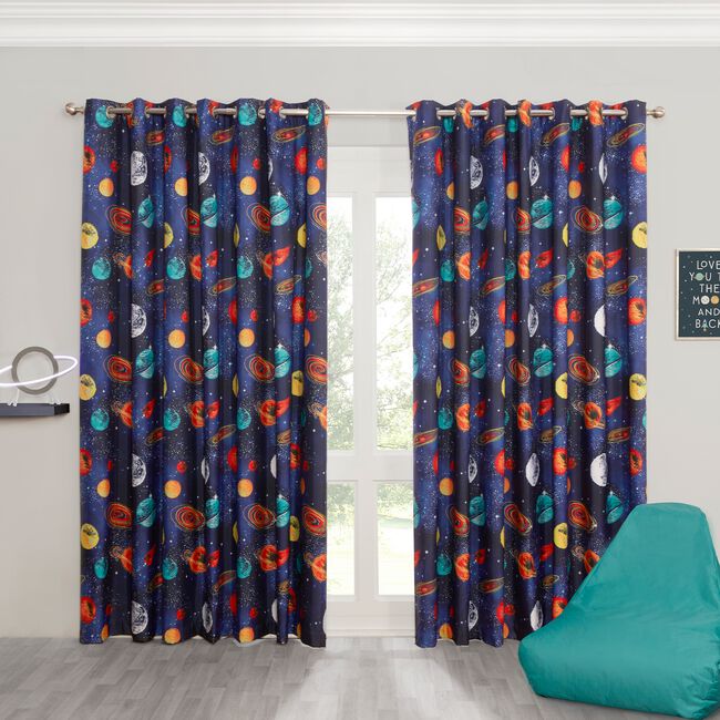 BLACKOUT & THERMAL FAR OUT MULTI  66X54 Curtain
