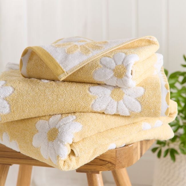 DAISY FLORAL Hand Towel