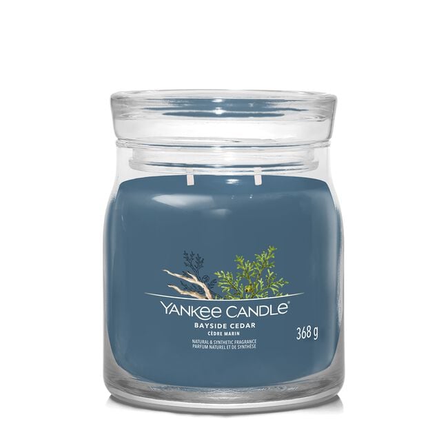Yankee Candle® Medium Jar - Bayside Cedar