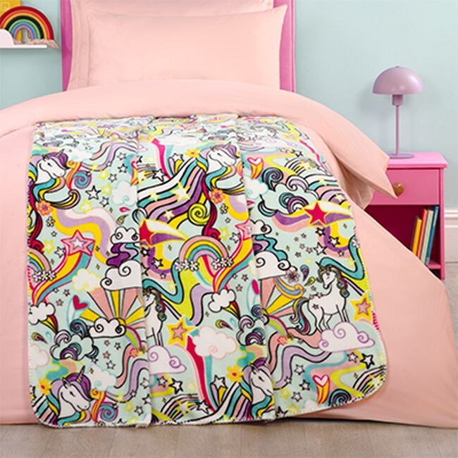 Groovy Unicorn 120cm x 150cm Throw