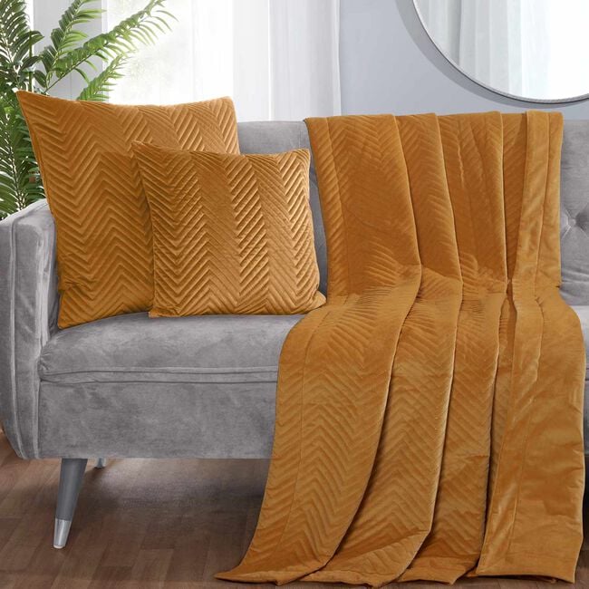 Nicole Day Triangle Stitch Throw 150 x 200cm