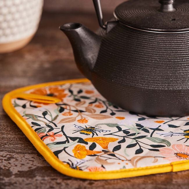 Bee Bloom Pot Mat