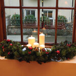 Berry & Acorn Christmas Garland 6ft