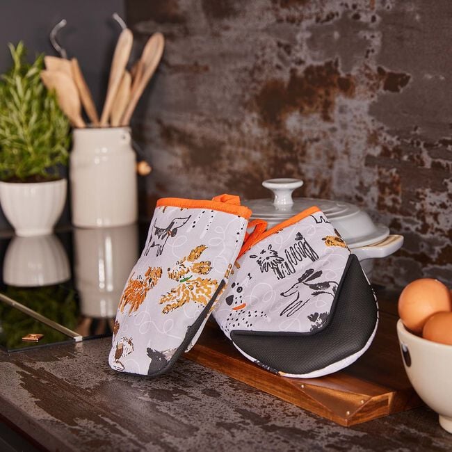Dog Days Microwave Mitts