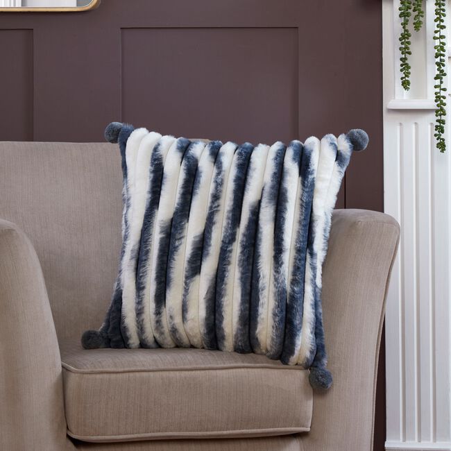 FAUX FUR OMBRE GREY 45x45 Cushion
