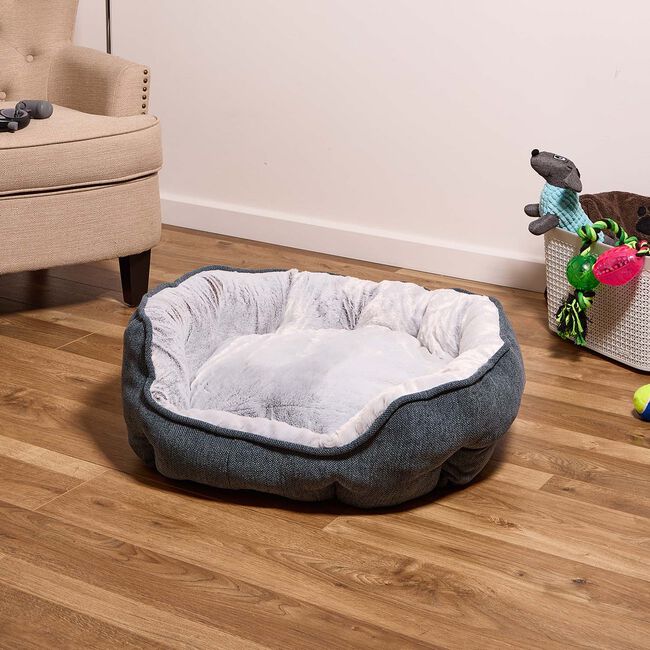 Soft Plush Chenille Pet Bed - Small