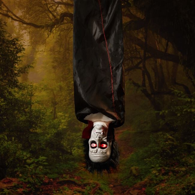 1.5M Hanging Vampire 