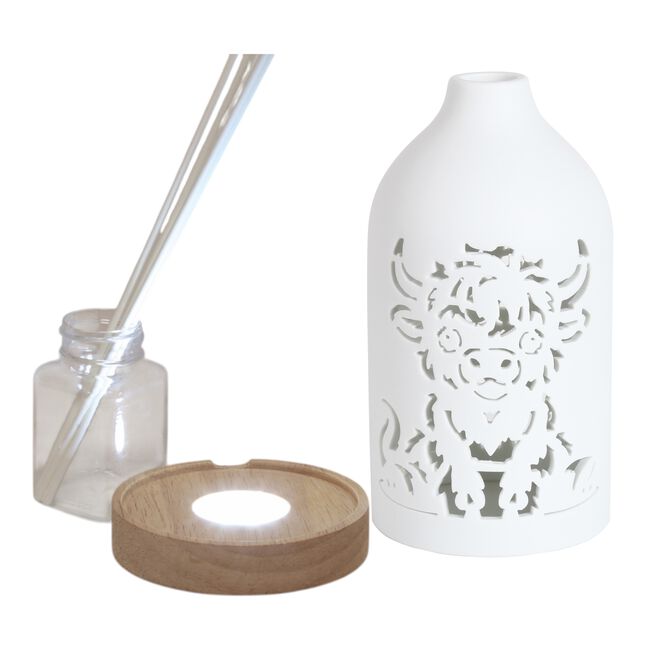Woodbridge LED Ceramic Reed Diffuser Highland Cow