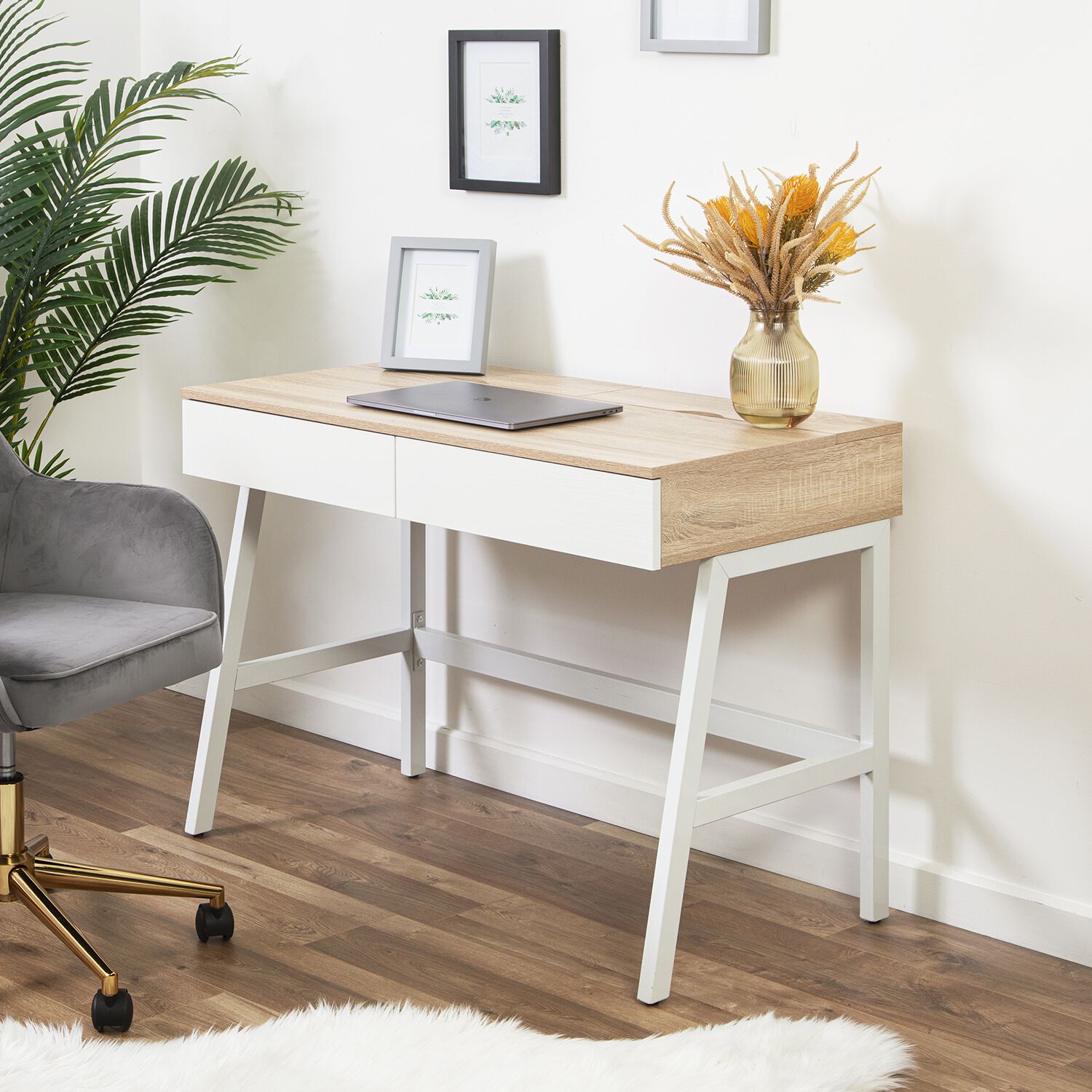 Homestore and store more office desk