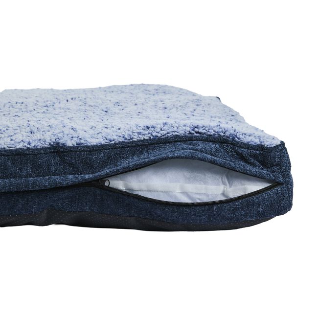 Duke Fleece Pet Cushion