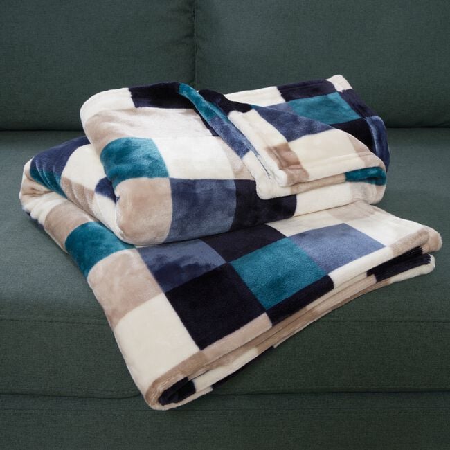 Ruane Blocks Velvet Throw 150 x 200cm 