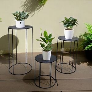 Forma Set Of 3 Metal Nesting Tables