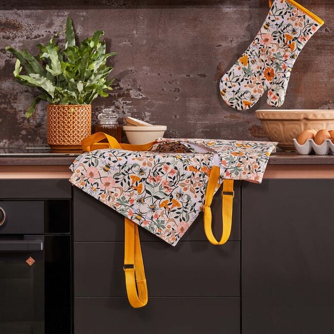 Bee Bloom Cotton Apron
