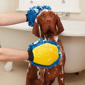 JML 2-in-1 Pet Wash & Dry Mitt