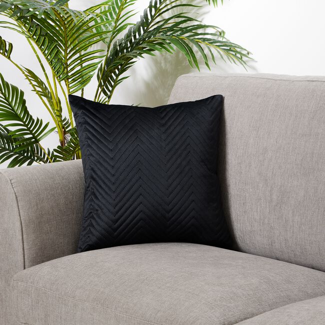 TRIANGLE STITCH BLACK 45x45 Cushion
