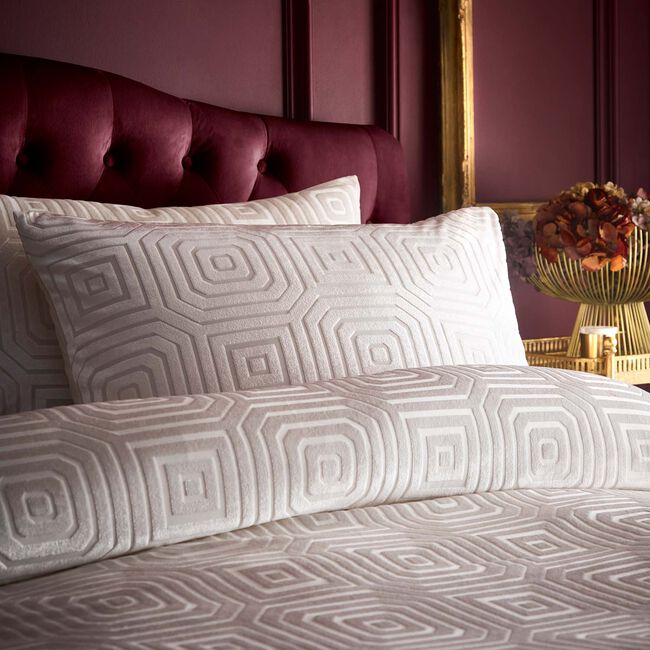 SUPER KING DUVET COVER Laurence Llewelyn-Bowen Emile Cream