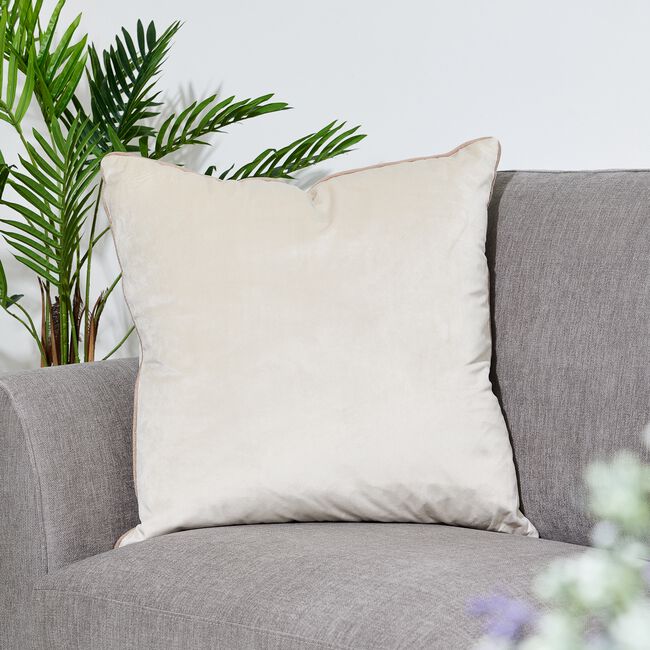 Naomi Cushion 58x58cm - Ivory