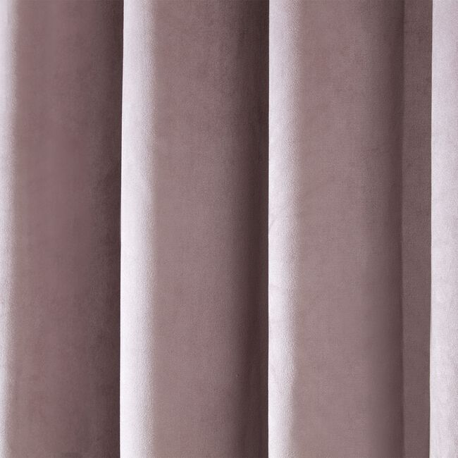 BLACKOUT & THERMAL VELVET BLUSH  66x54 Curtain