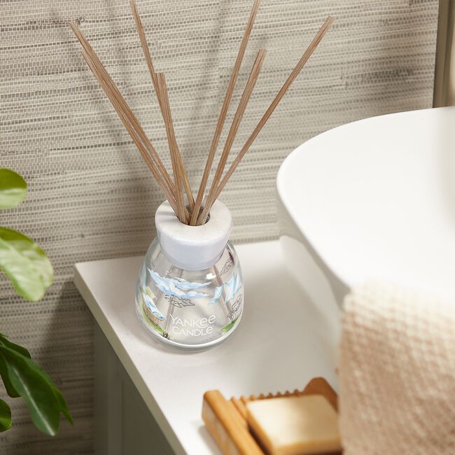 Yankee Candle®Signature Reed Diffuser Clean Cotton