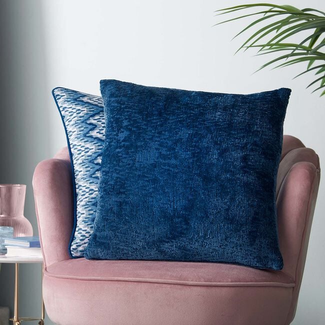 DISTRESSED CHENILLE NAVY 45x45 Cushion