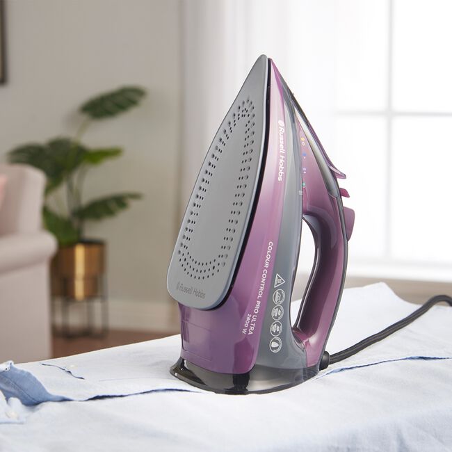 Russell Hobbs Colour Control Pro Ultra Steam Iron