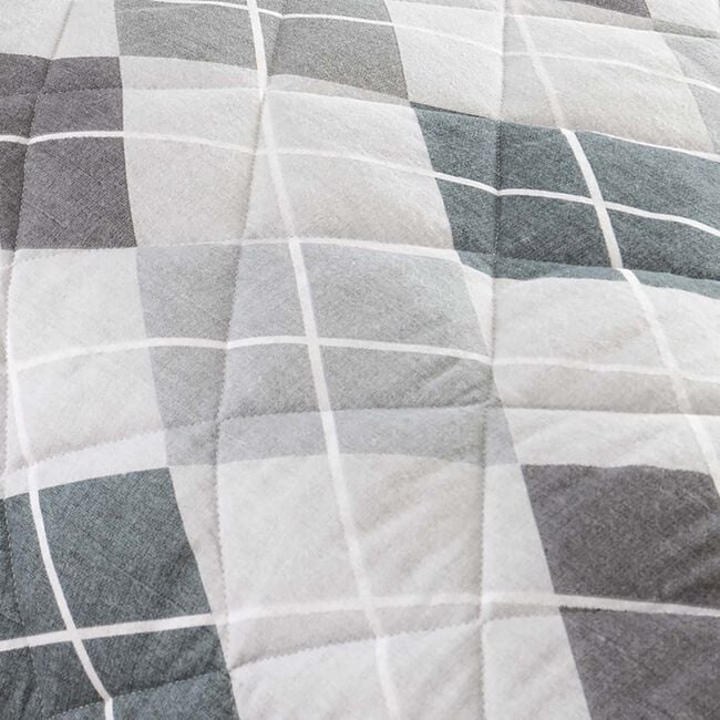 Argyle Bedspread 200 x 220cm