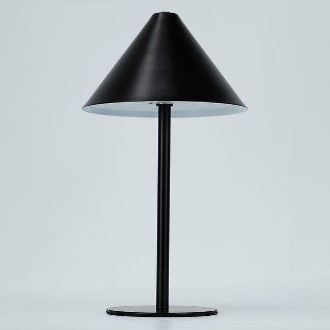 Cora Cordless LED Table Lamp