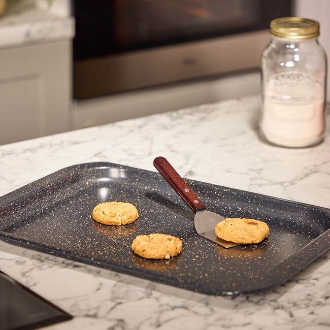 Confection Stand Cookie Spatula