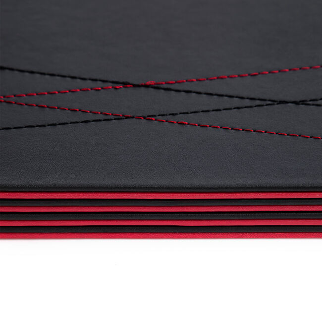 Reversible Diamond Placemats 4 Pack - Black & Red
