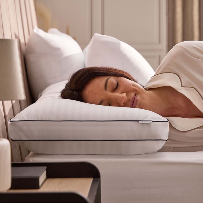 Silentnight Hotel Collection Box Pillow