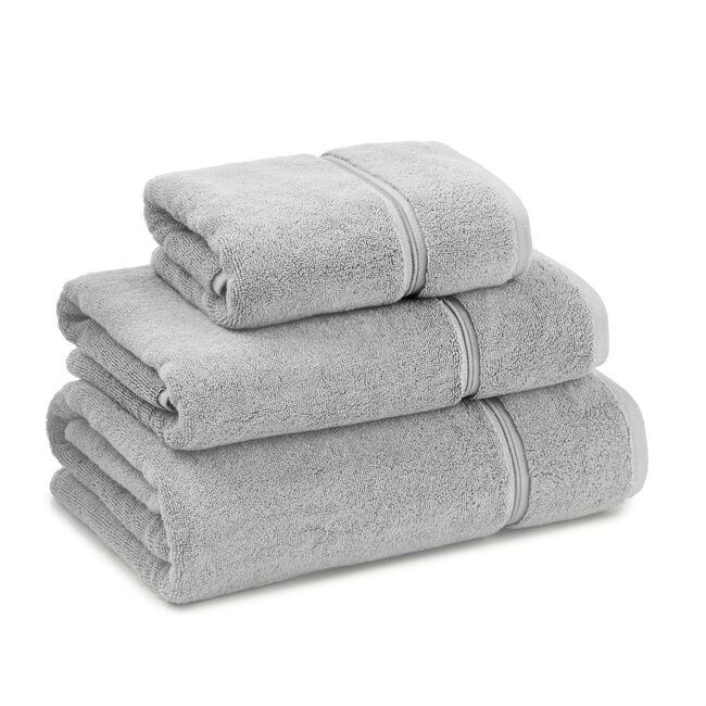 HOTEL LUXURY COMBED 750GSM DOVE GREY 70x130 Bath Towel