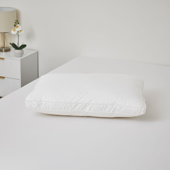 Love Your Bed Luxury Side Sleeper Pillow 