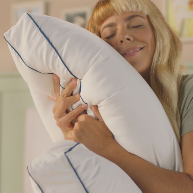 Emma Premium Microfibre Pillow 