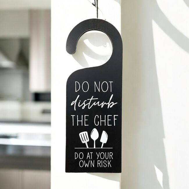 Don't Disturb the Chef Door Hanger 11cm x 30cm