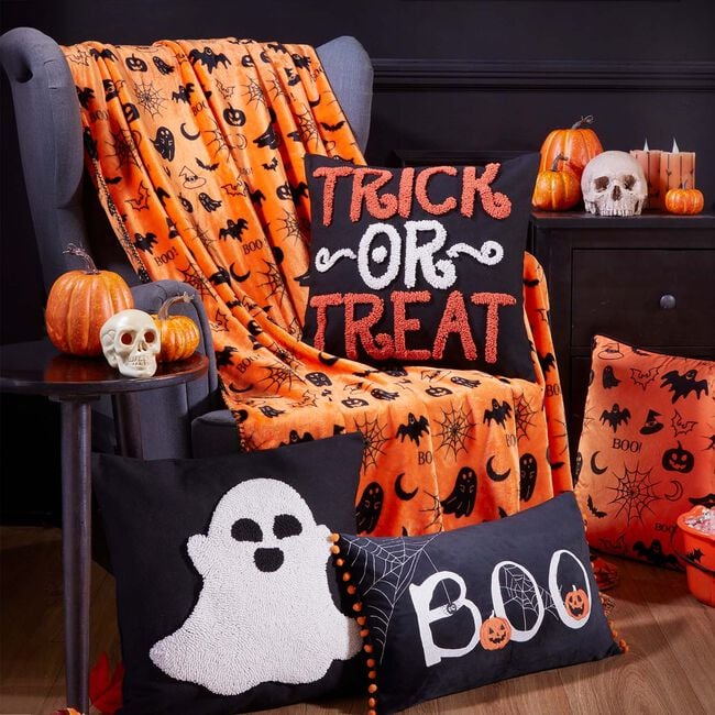 Nicole Day Spooky Creatures Velvet Throw 150x200cm