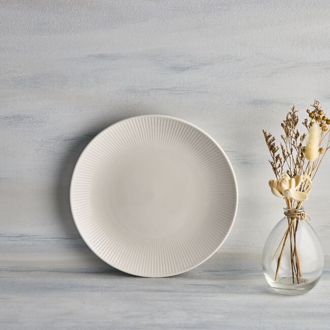 Abney & Croft Embossed Ribbed 16 Piece Dinner Set