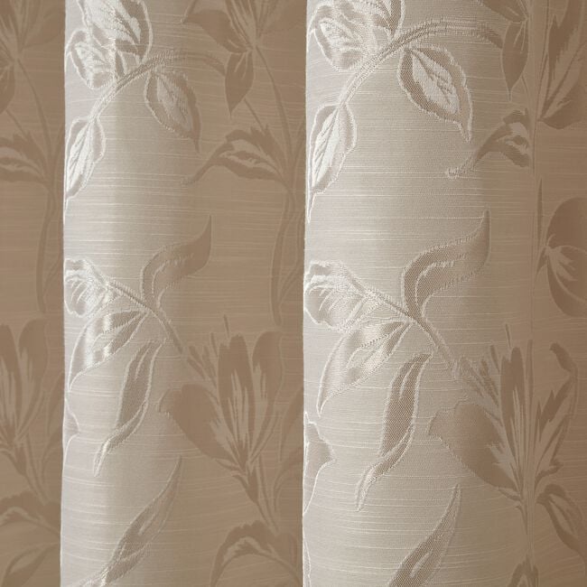 FLORAL JACQUARD SAND 66x 54 Curtain