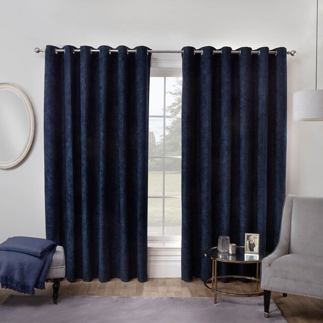 BLACKOUT & THERMAL HERRINGBONE NAVY 66x72 Curtain