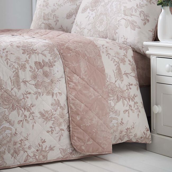 Nicole Day Bethann Bedspread 200cm x 220cm