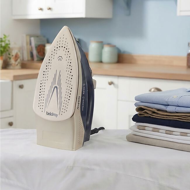Beldray 2200W Safeglide Steam Iron