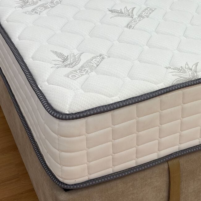 SUPREME POSTURE Single 2000 Pocket Mattress