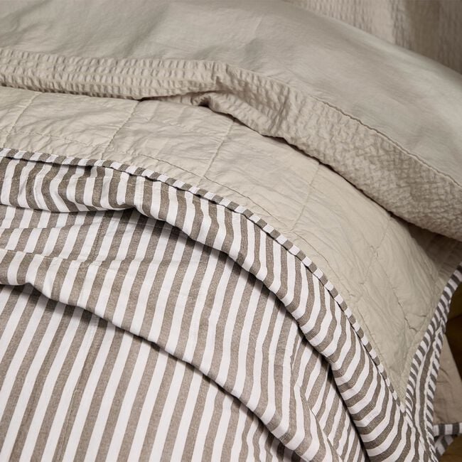 YARD HEBDEN STRIPE MOLE/STONE 150x200cm Bedspread 