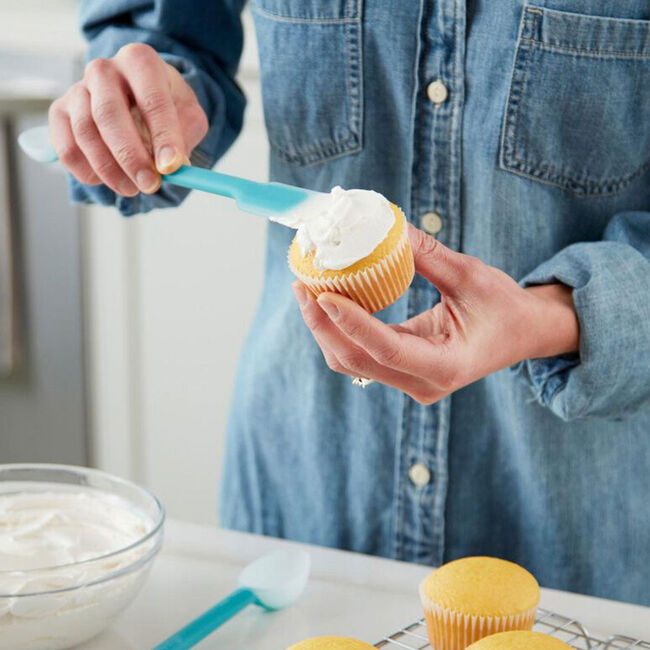 Wilton Versa-Tools Scrape and Measure Spatula