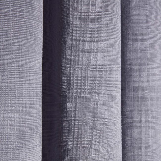 EMBOSSED SILVER 66x54 Curtain
