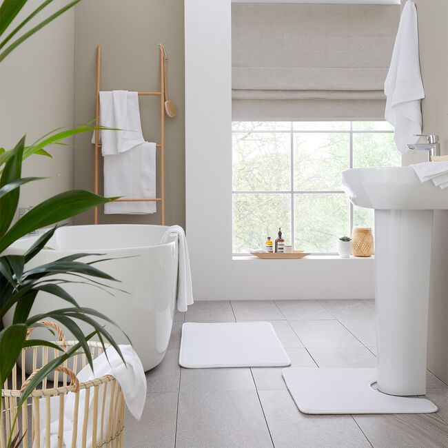 CATHERINE LANSFIELD WHITE ANTIBAC Bath Sheet Pair