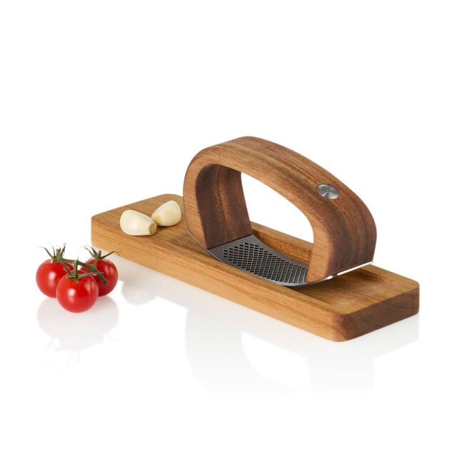 Adhoc Garlic Press with Chopping Board