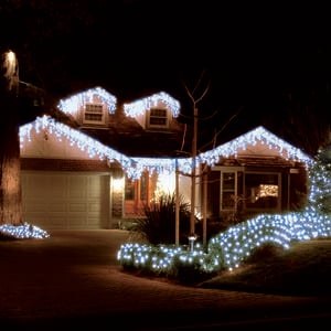 240 Icicle LED Snowing Light - Blue
