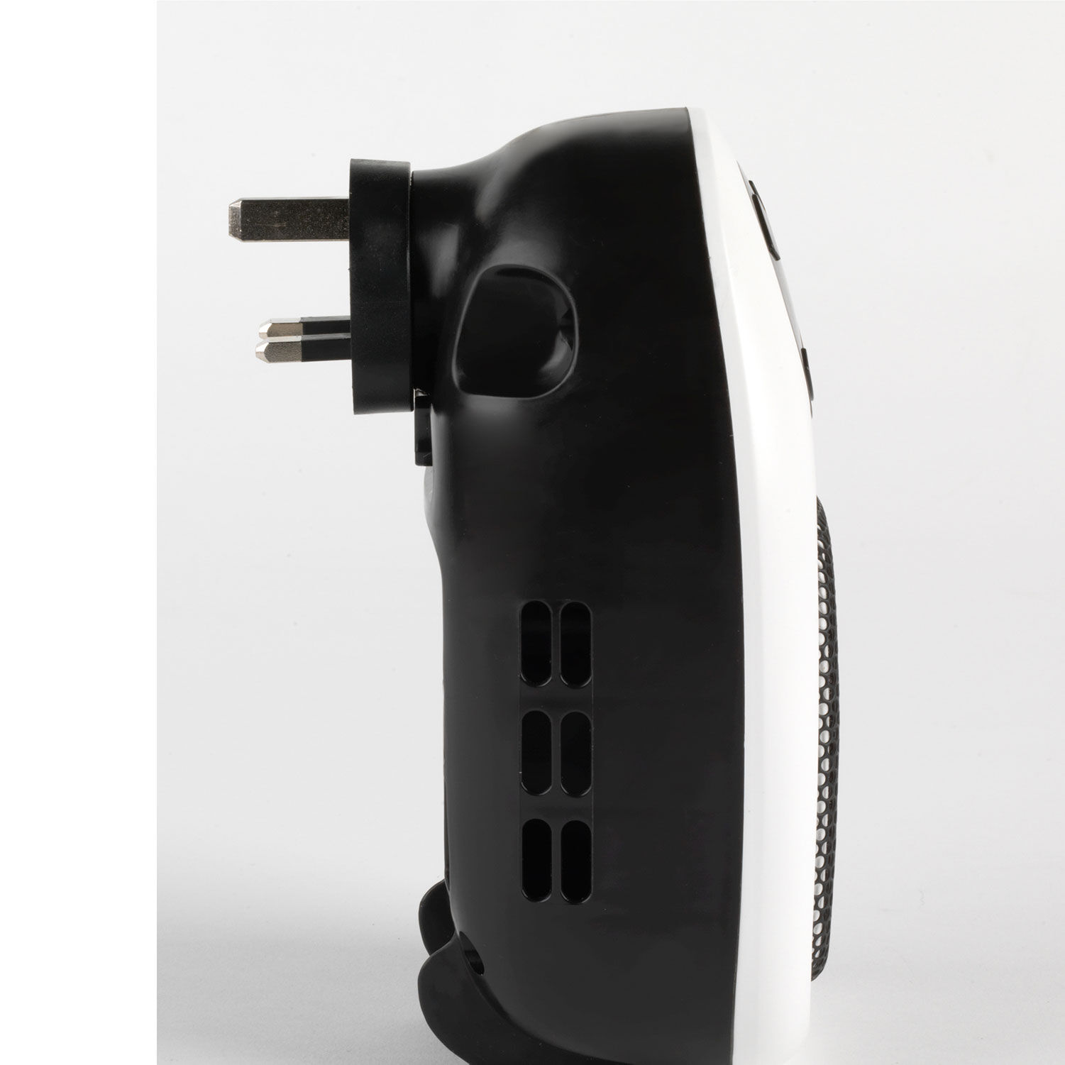 beldray handy plug in heater