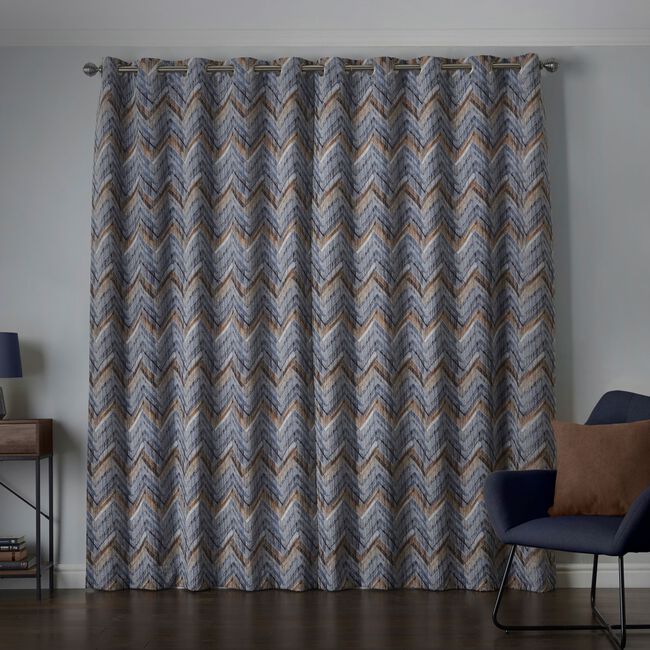 OMBRE CHEVRON NAVY 66x72 Curtain